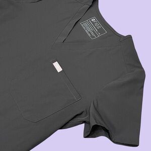 NWOT FIGS Technical Collection Women's Scrub Classic Black XS Catarina Top